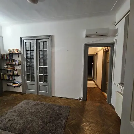 Apartment 3r Piata Victoriei