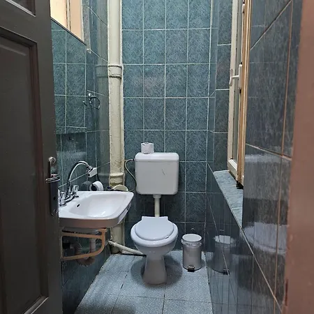 3r Piata Victoriei 布加勒斯特