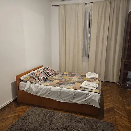 3r Piata Victoriei * Bucharest